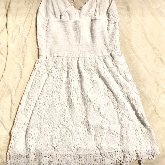 White Lace Slim Mini Abercrombie & Finch Spaghetti strap Summer Dress-Like New! - Picture 3 of 6